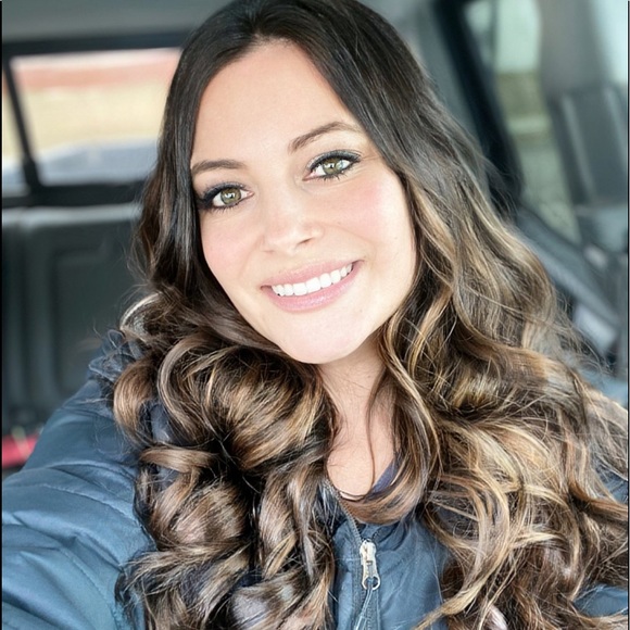 Welcome! I'm Kristen 💁🏻‍♀️ - Picture 2 of 16